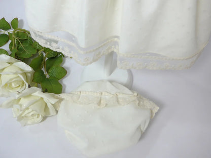 Jesusito tul beig con puntillas - PARDALETS