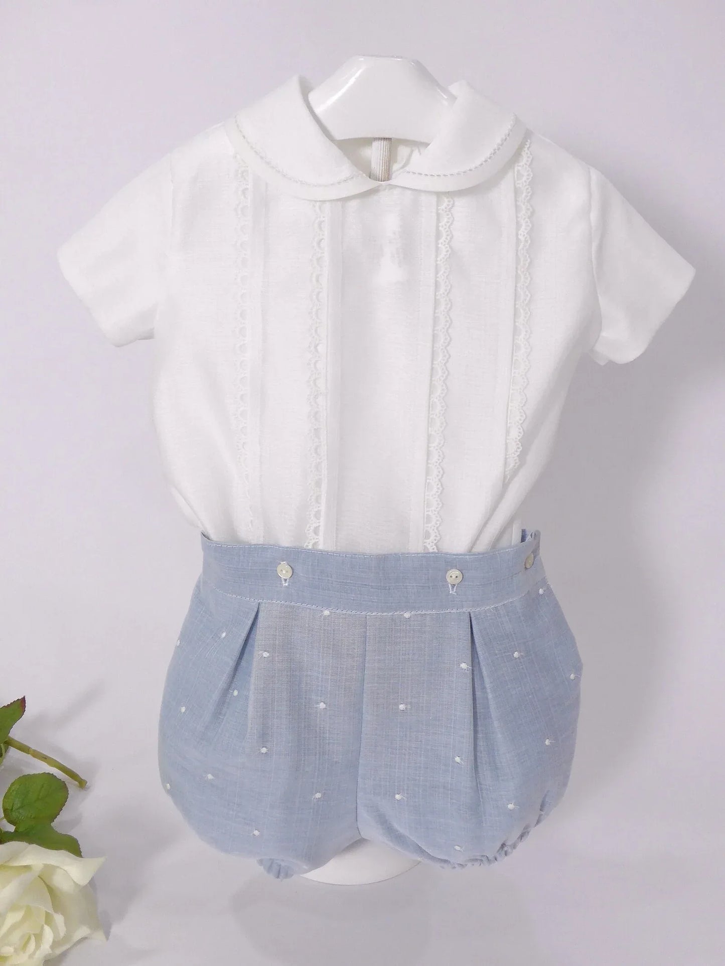 Conjunto camisa blanca y short azul - PARDALETS