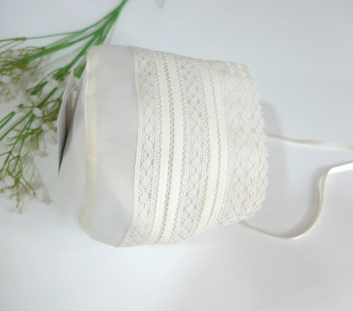 Capota organza beig con puntillas - PARDALETS