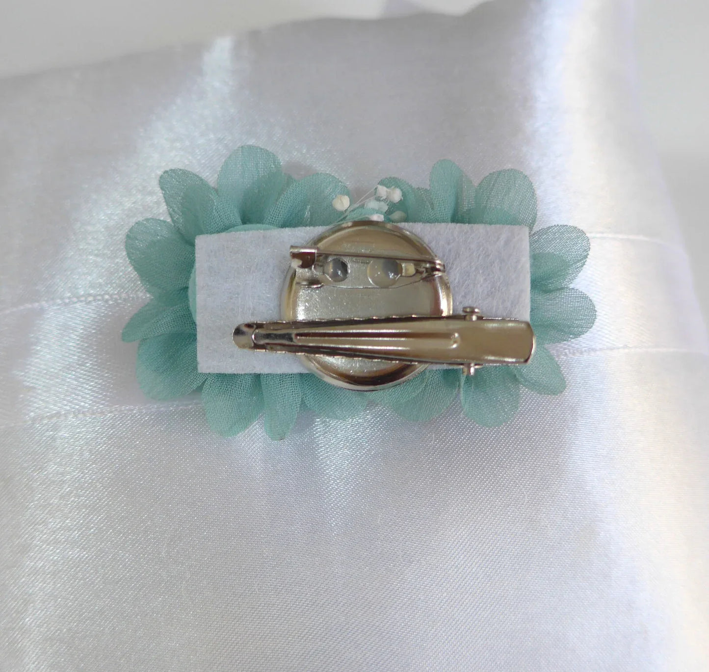 Tocado/broche pequeño flores verdes - PARDALETS