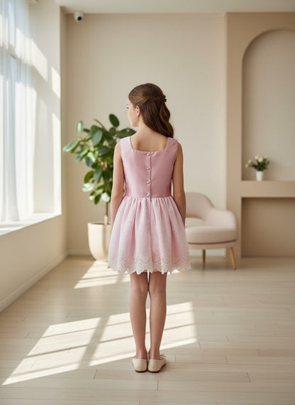 Vestido cuerpo mikado rosa maquillaje sin mangas y falda tul bordado beig