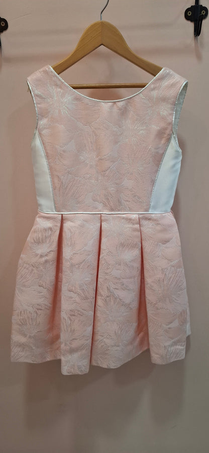 Vestido brocado salmon y mikado blanco roto