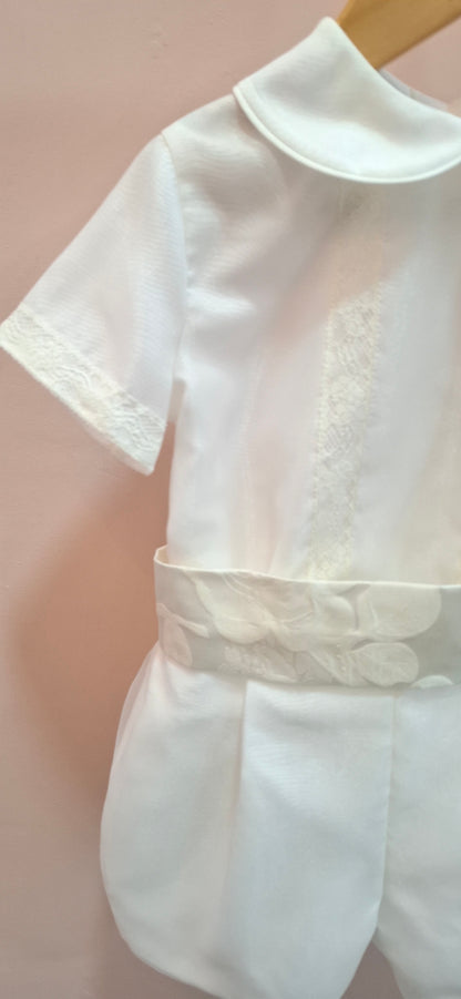 Conjunto camisa y short organza beig con fajin y puntillas