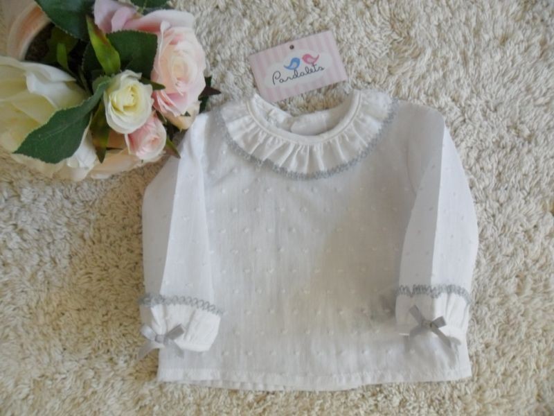CAMISA PLUMETI BLANCA y RIBETE GRIS
