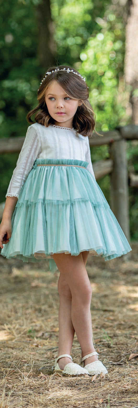 Vestido manga francesa y tul verde