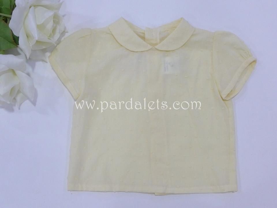 Camisa plumeti amarillo pastel y cuello bebe