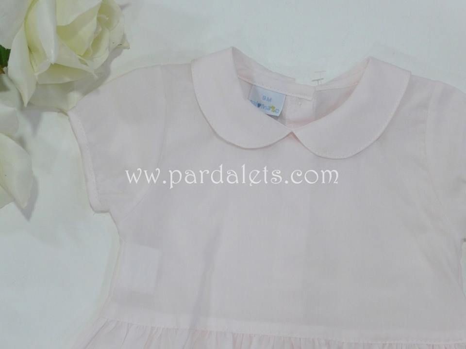Camisa rosa con cuello bebe y volante