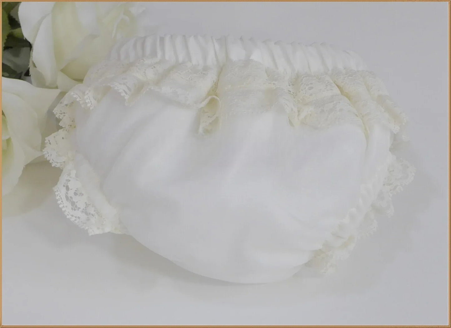 Braguita organza y puntilla beig