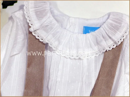 Peto beig y blusa blanca plumeti - PARDALETS