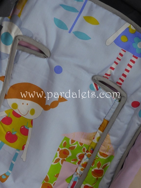 Colchoneta silla paraguas nenas