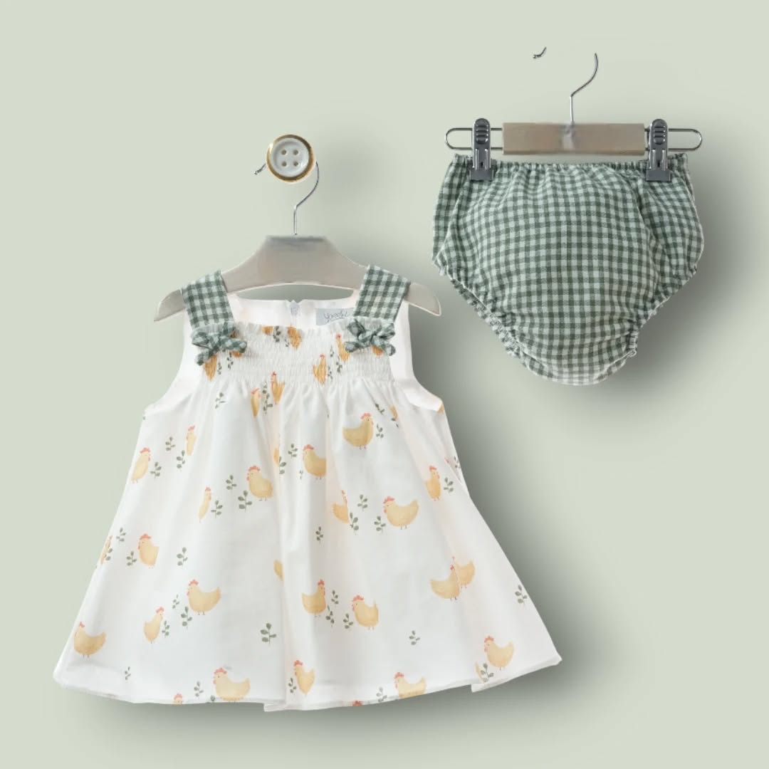 Vestido gallinitas y braguita vichy verde "Anfora"