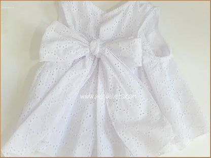 Blusa blanca troquelada con lazada - PARDALETS