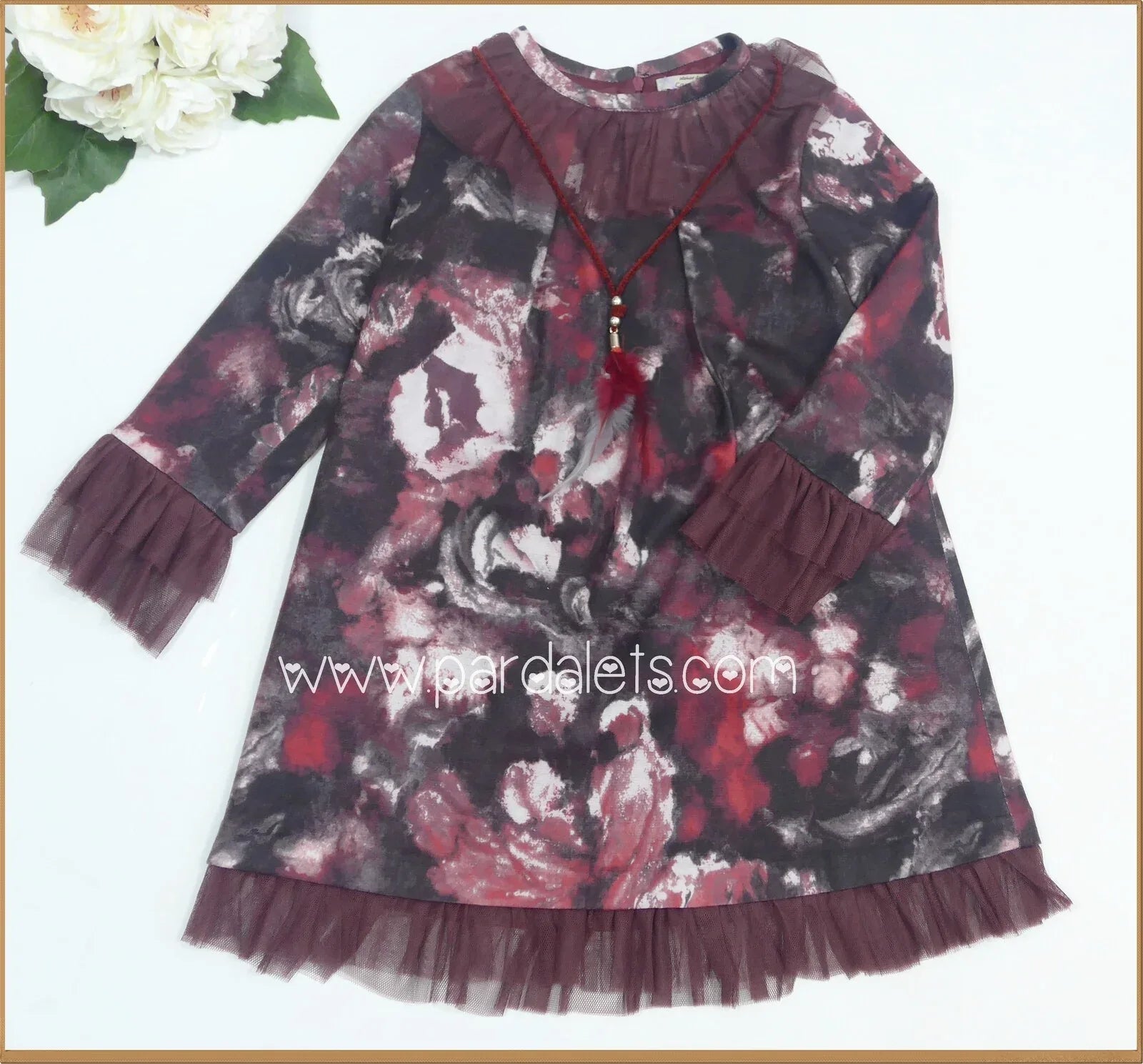 Vestido estampado granate cuello tul y mangas collar incluido - PARDALETS