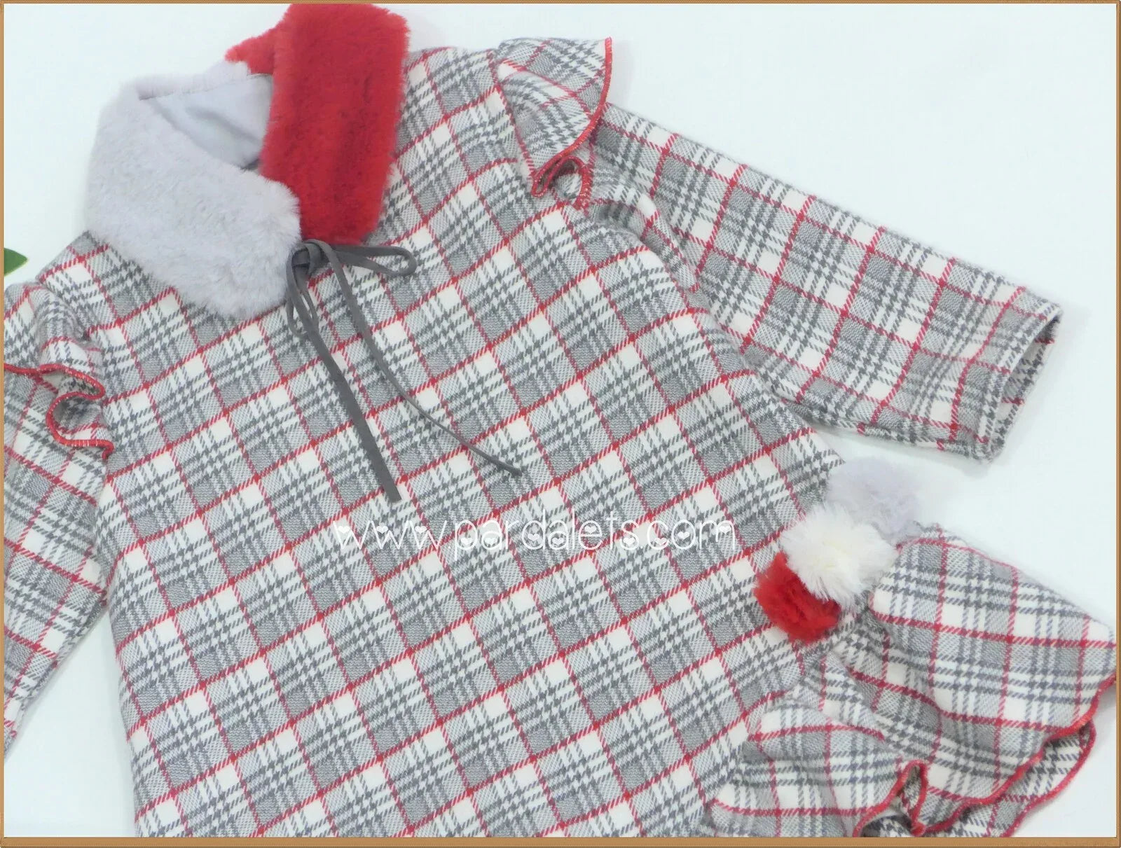 Vestido cuadros rojos y grises con cuellito pelo - PARDALETS