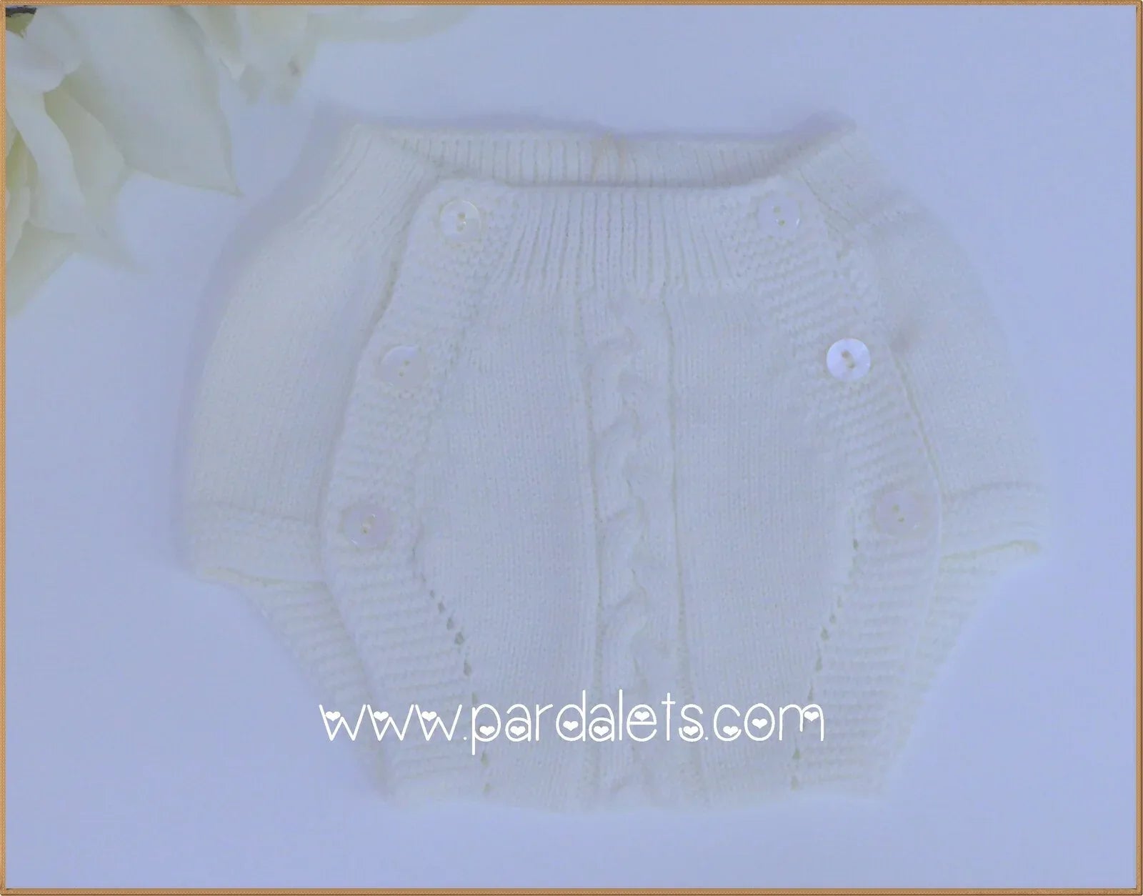 Braguita algodon beig con ochos y 6 botones - PARDALETS