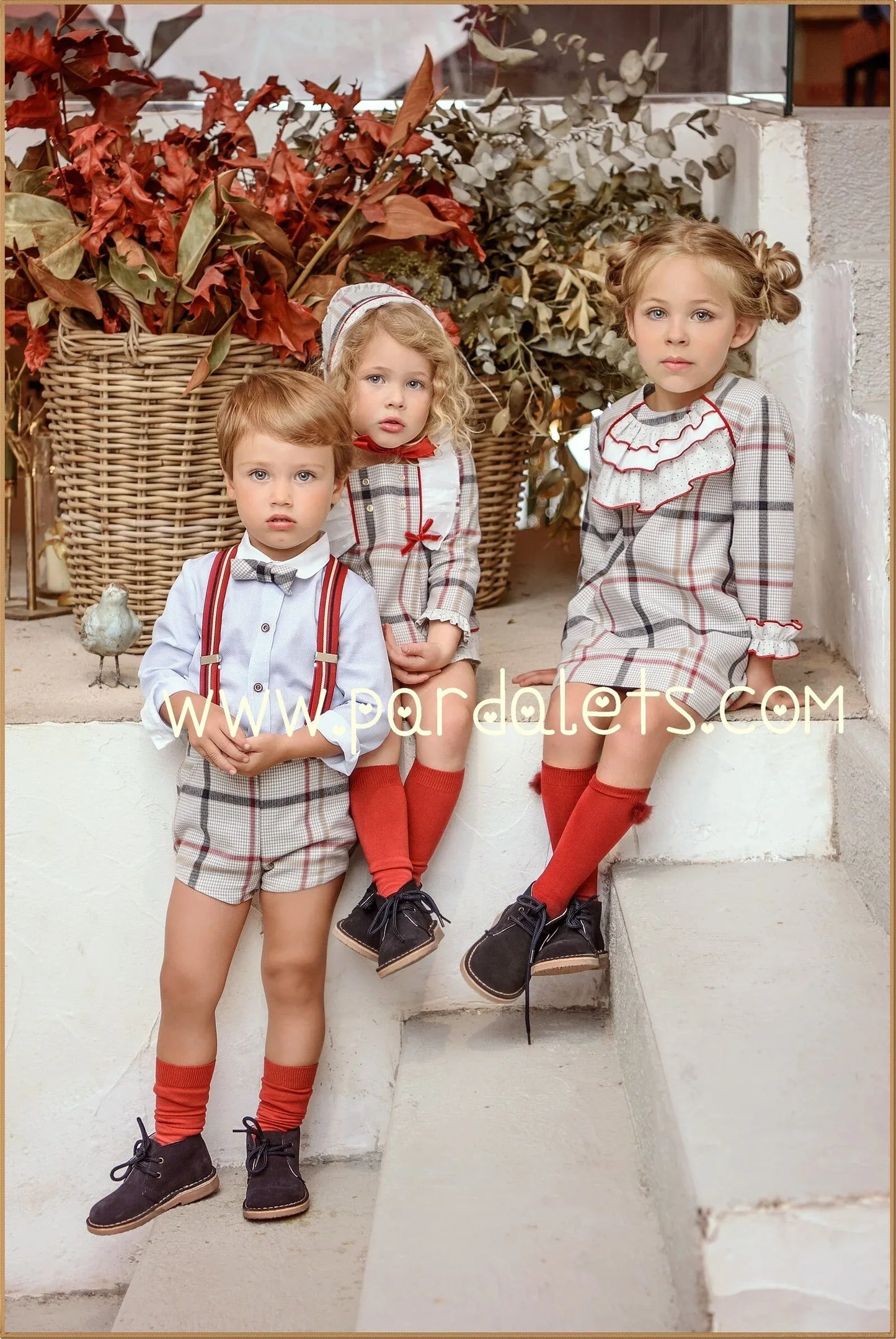 Vestido cuadros rojos y grises cuello volante "Patchwork" - PARDALETS