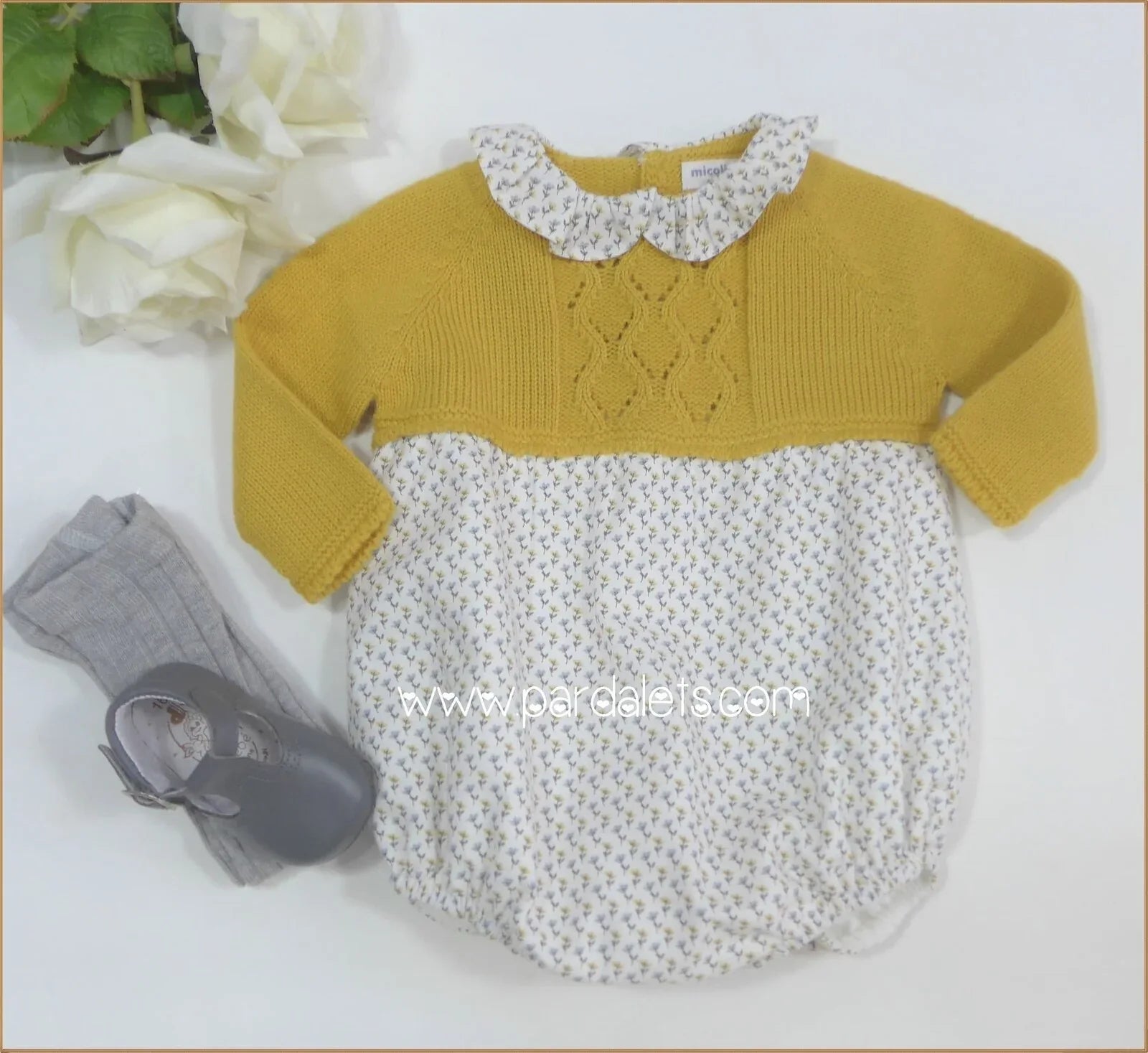 Pelele mostaza con florecitas "Peter Pan" - PARDALETS
