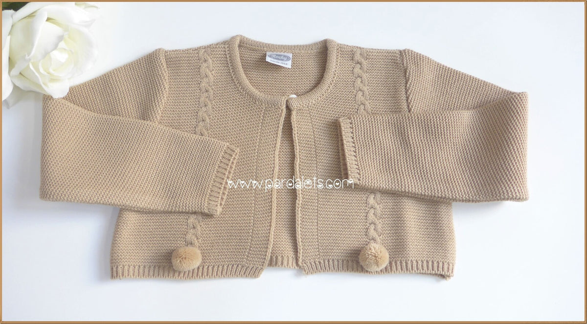 Chaqueta corta camel 2 pompones punto bobo