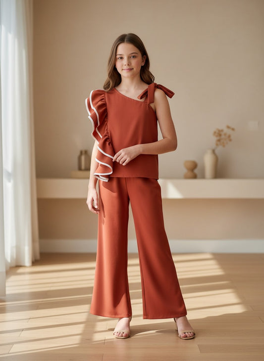 Conjunto top asimétrico teja con volante y pantalón