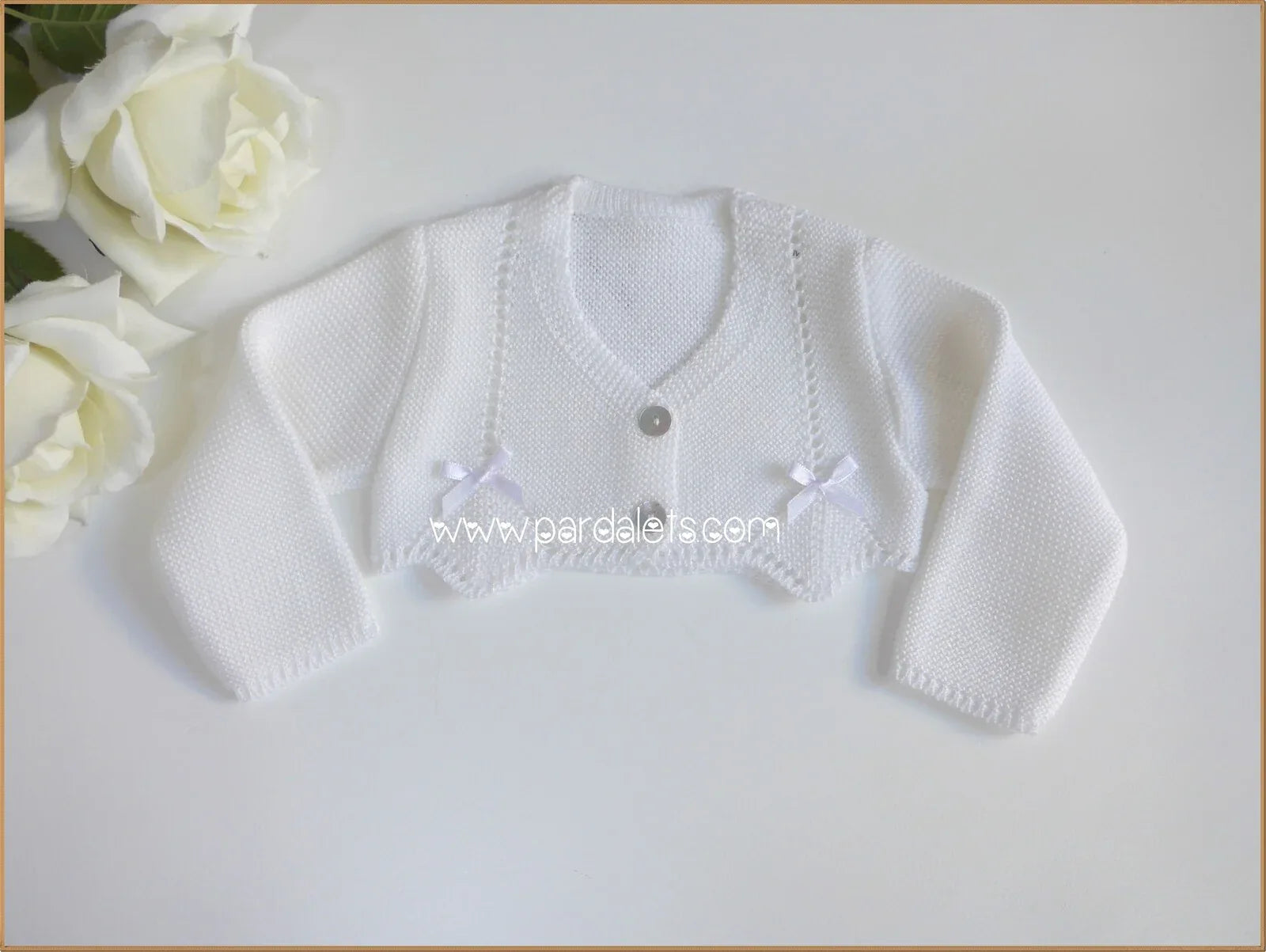 Chaqueta corta blanca con lazitos - PARDALETS