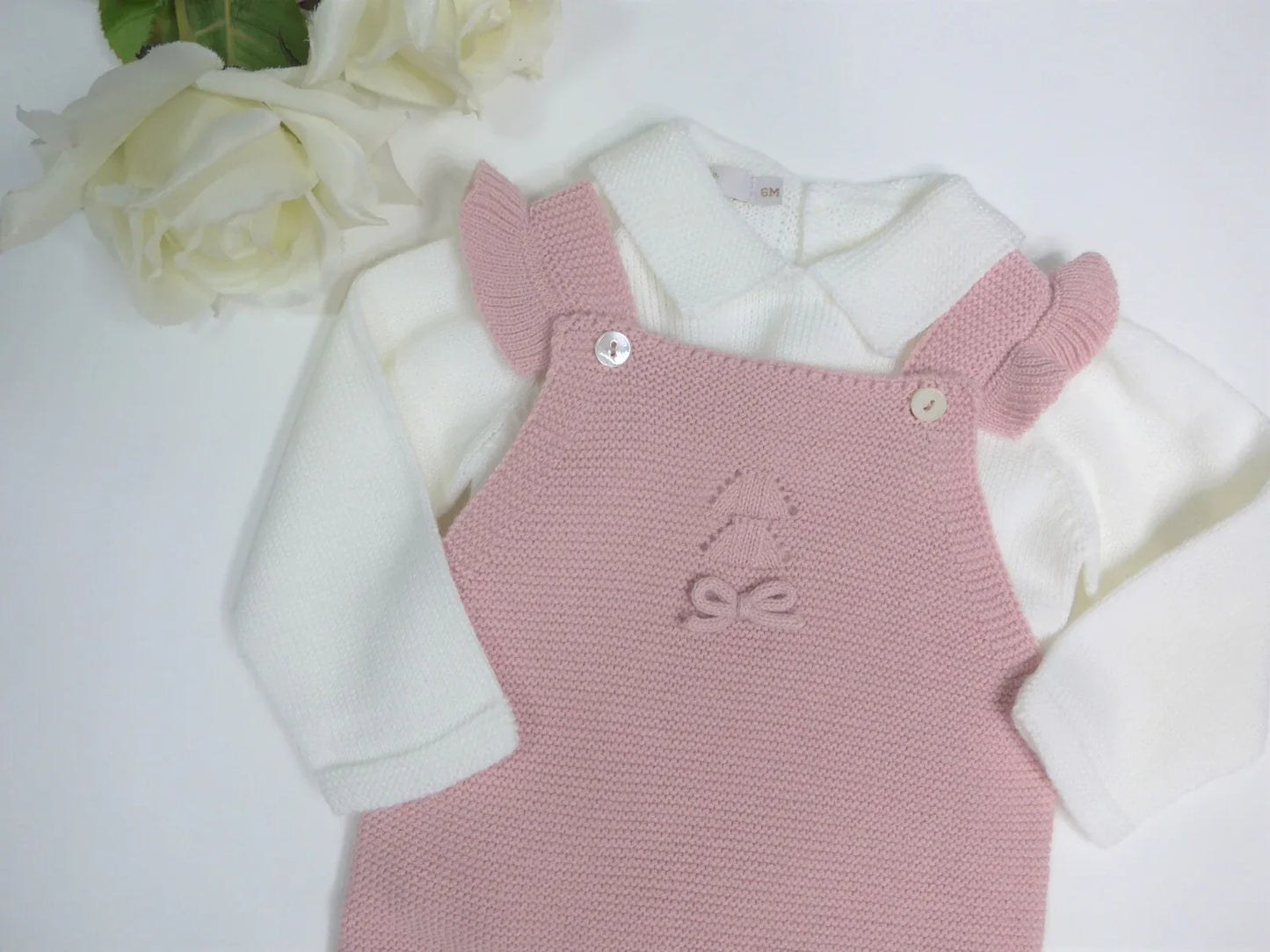 Pelele de lana rosa empolvado con jersey blanco roto - PARDALETS