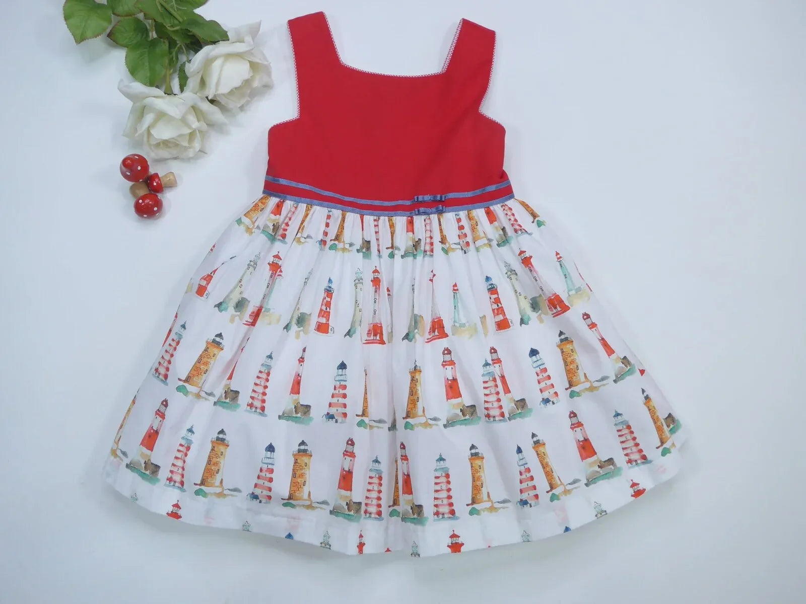 Vestido rojo estampado de faros con tul "Faros" - PARDALETS
