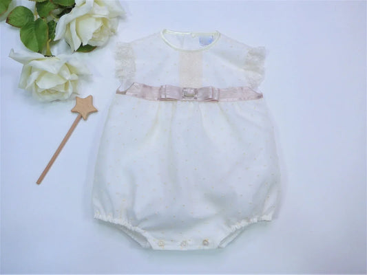 Pelele organza beige bordada cinta de raso tostada - PARDALETS