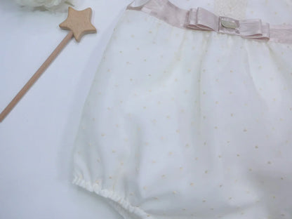 Pelele organza beige bordada cinta de raso tostada - PARDALETS
