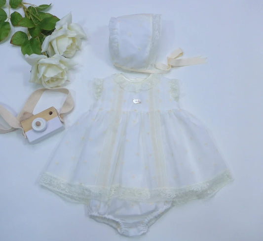 Vestido organza beige bordada florecitas y puntilla - PARDALETS