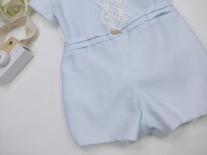 Conjunto camisa y short azul bebé con puntilla - PARDALETS