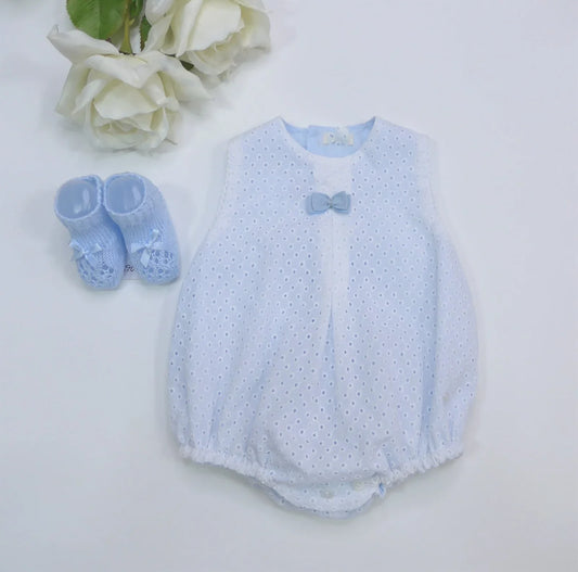 Pelele batista perforada blanco y celeste con lacito "Gominola" - PARDALETS