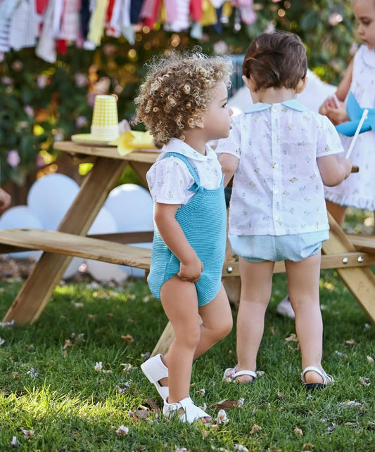 Peto punto turquesa y camisa plumeti estampada - PARDALETS