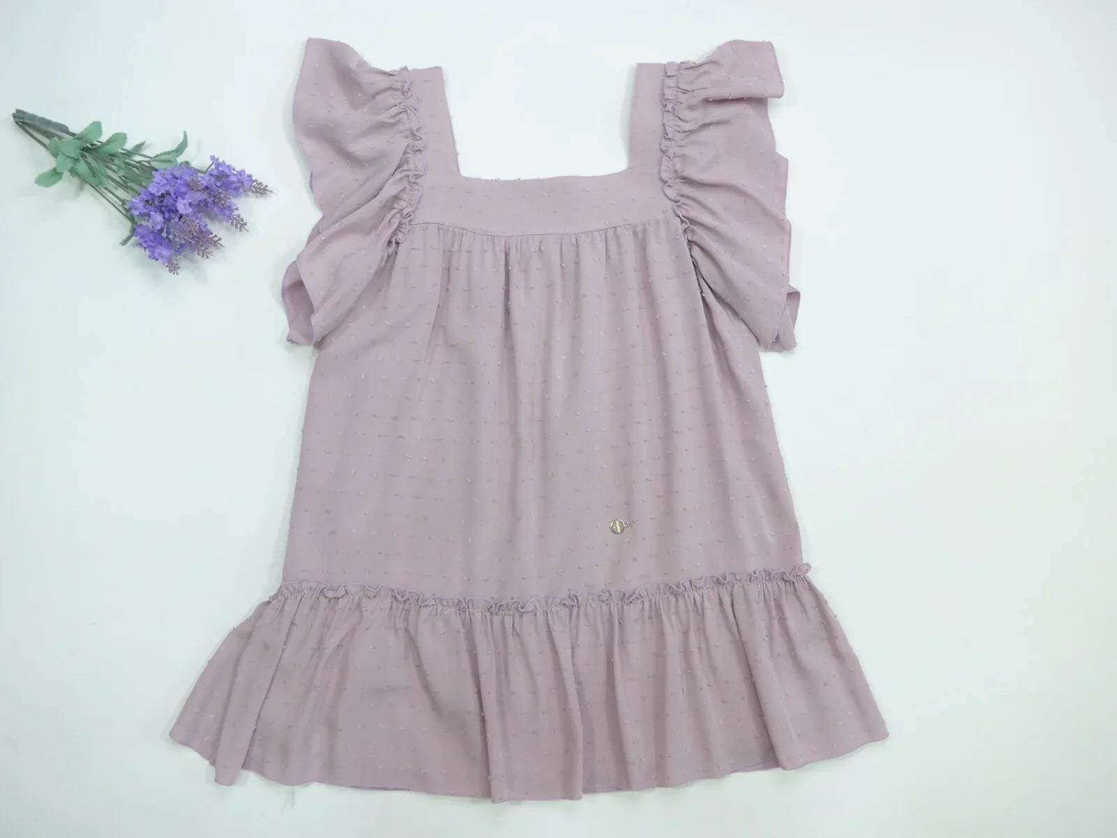 Vestido plumeti lila clarito con volante bajo - PARDALETS