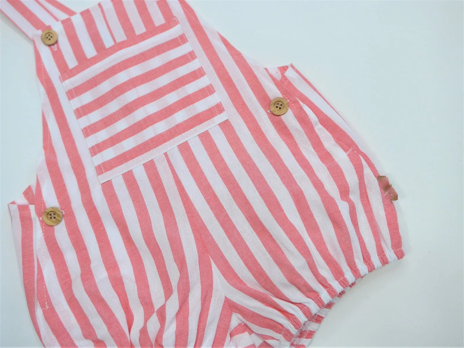 Peto bombacho rayas coral con botones y bolsillito - PARDALETS