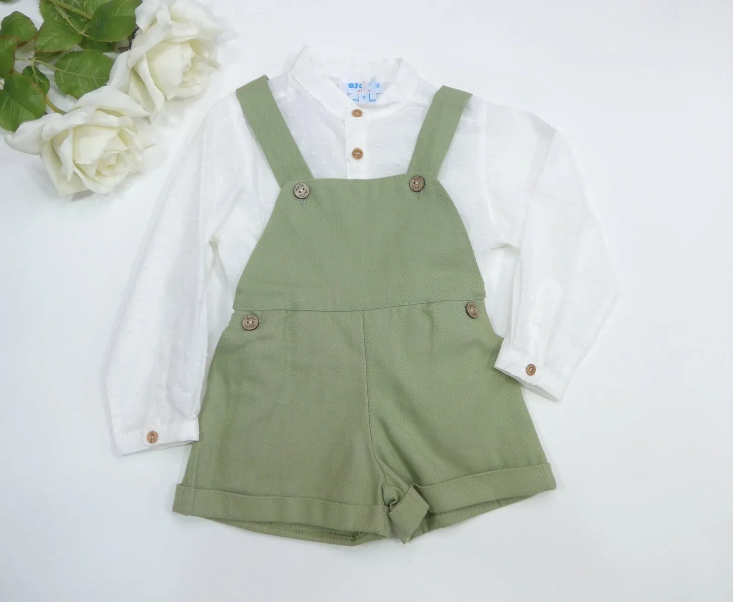 Peto verde oliva con botoncitos y bolsillos - PARDALETS