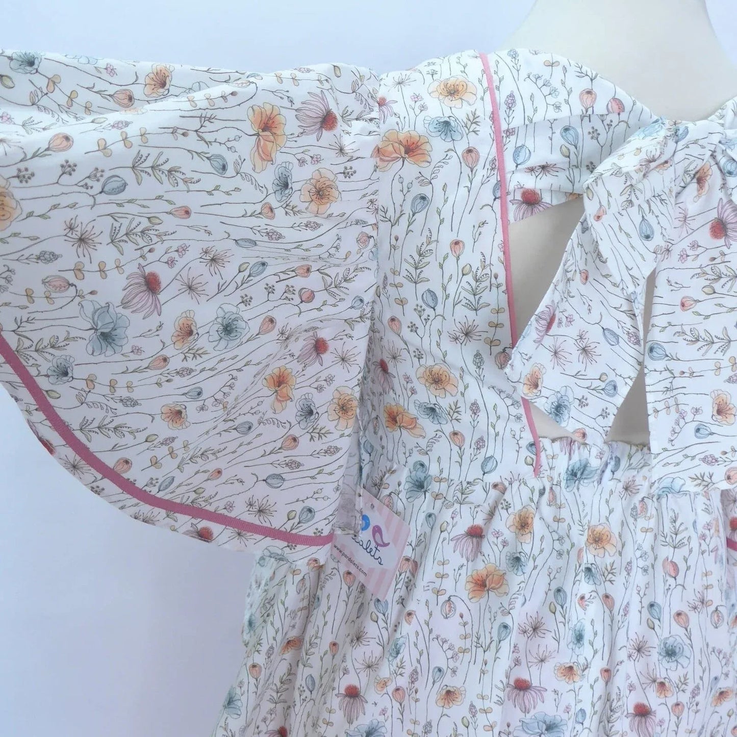Conjunto blusa flores rosas y pantalon largo grosella "Desierto" - PARDALETS