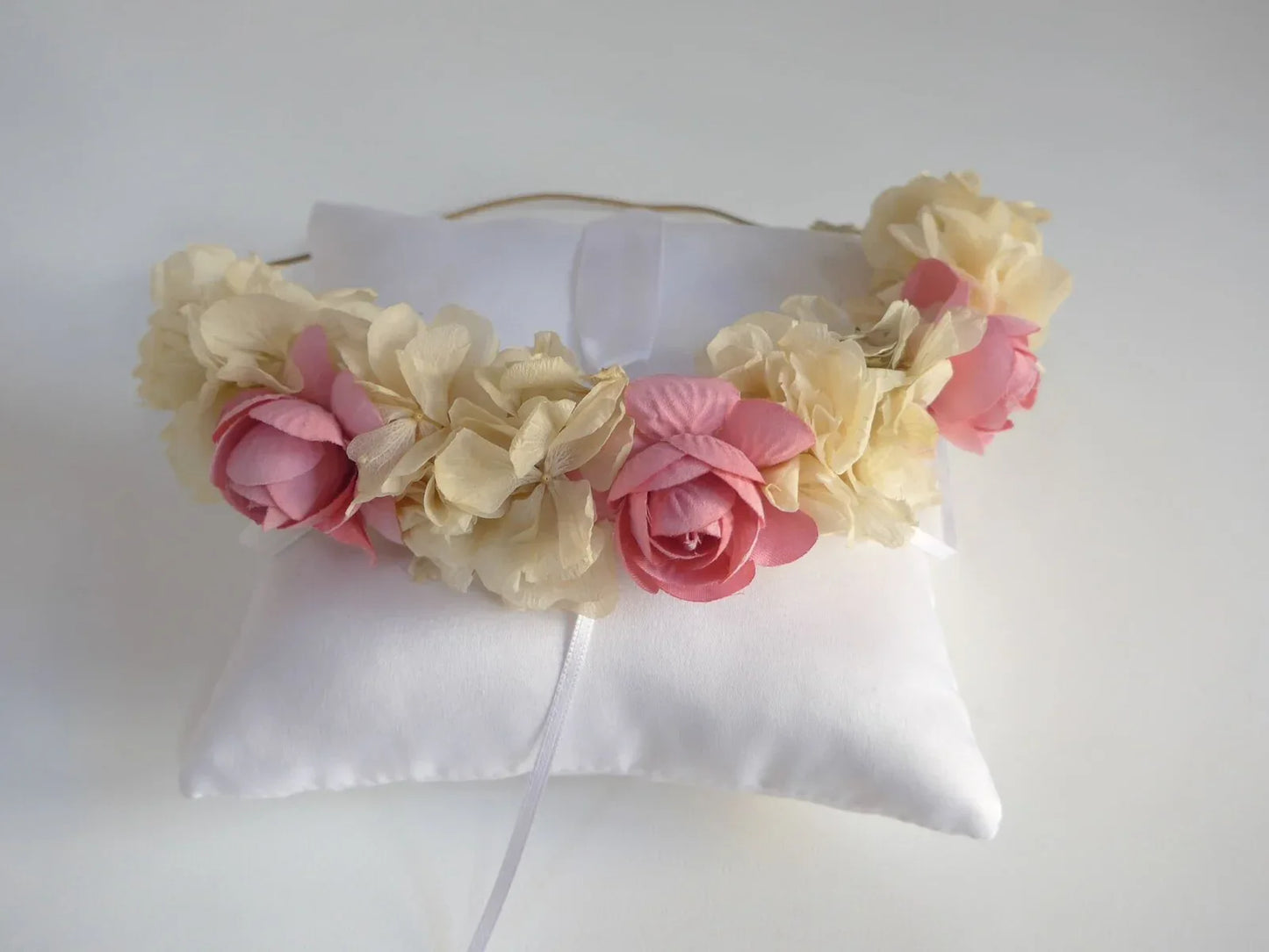 Corona flores beige y rosita - PARDALETS