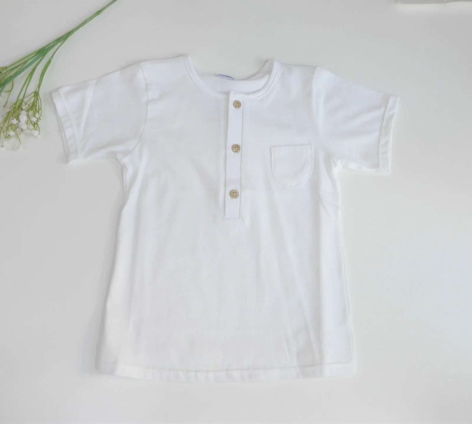 Camiseta blanca manga corta con tapeta - PARDALETS