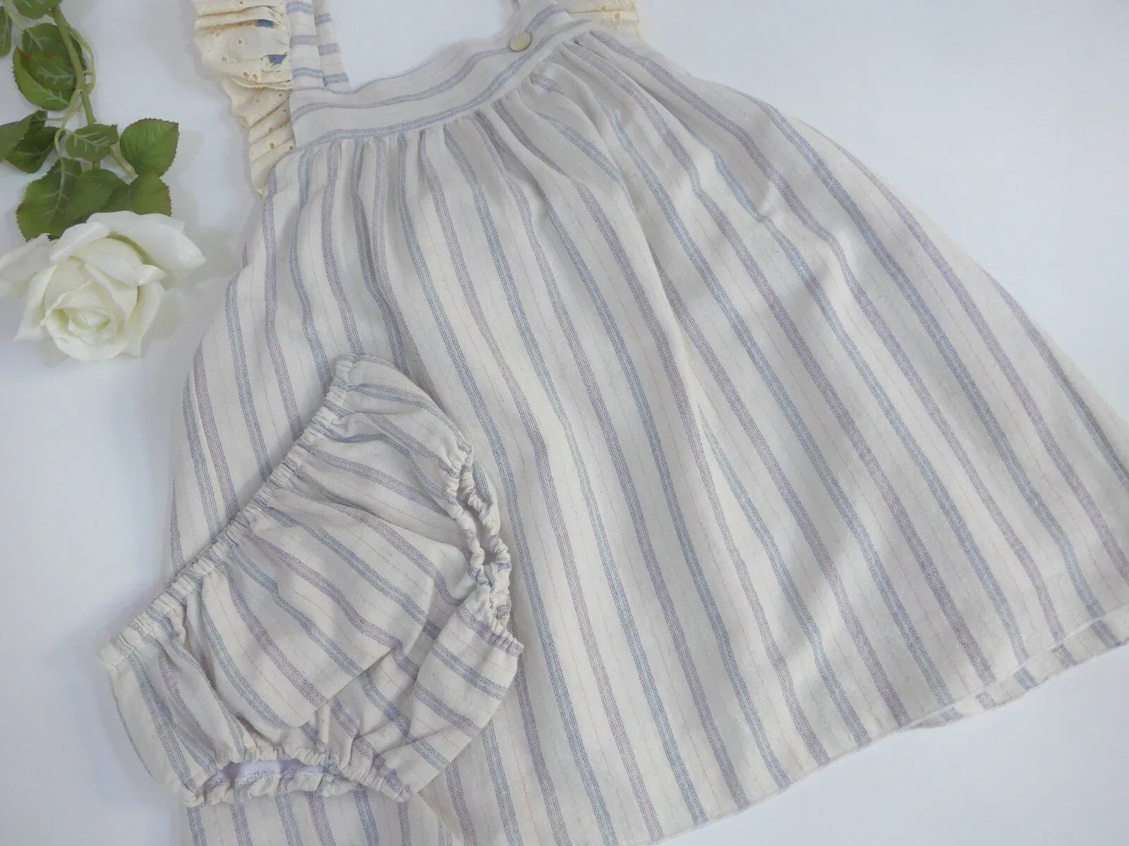 Vestido beig con rayas azules y braguita - PARDALETS