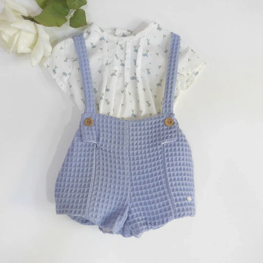 Conjunto camisa estampada y short azul con tirantes - PARDALETS