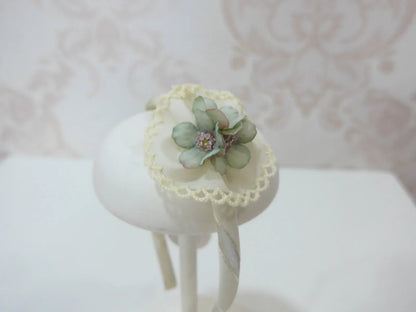Diadema beig y flores verdes - PARDALETS