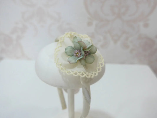 Diadema beig y flores verdes - PARDALETS