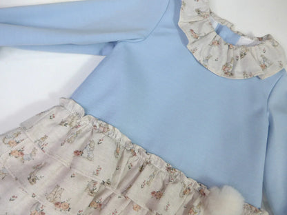 Vestido azul con volantes estampado conejitos "Trineo" - PARDALETS