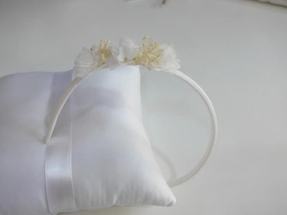 Diadema blanca tres florecitas - PARDALETS