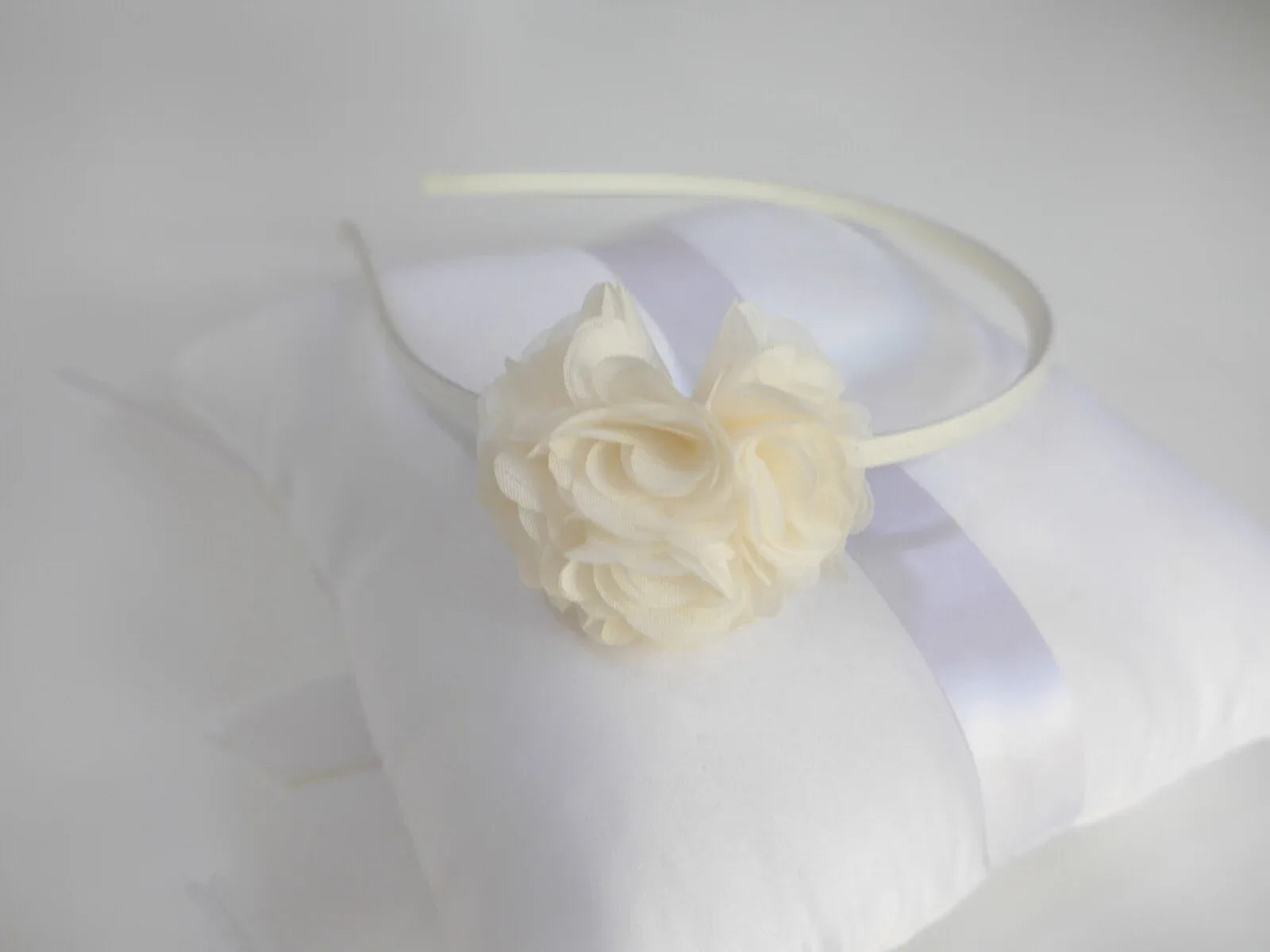Diadema beig flor de bámbula - PARDALETS