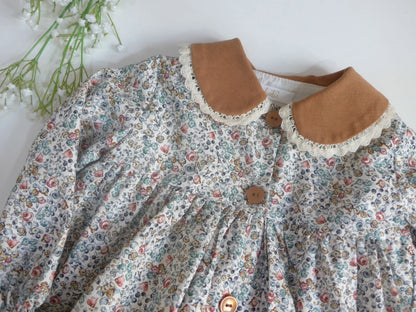 Jesusito de florecitas cuello y culotte camel - PARDALETS