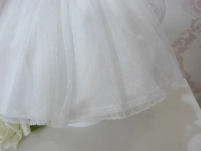 Vestido tul de plumeti blanco y fajin lino tostado - PARDALETS