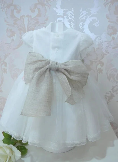 Vestido tul de plumeti blanco y fajin lino tostado - PARDALETS