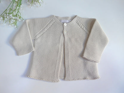 Chaqueta larga algodon arena con 2 botones