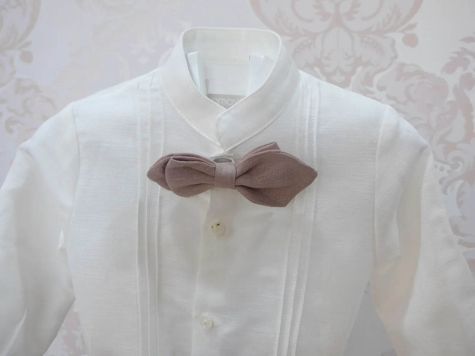 Conjunto camisa lino beig, short rosa empolvado, fajin y pajarita - PARDALETS